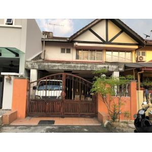 Partial Furnished 2-Storey House for Sale, Jln Ipoh.